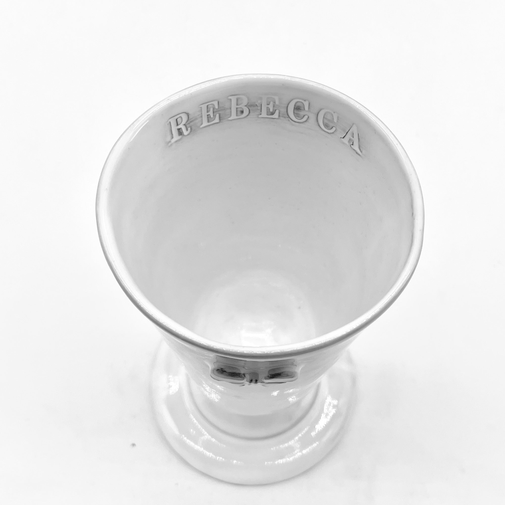 Demi-mesure footed vase