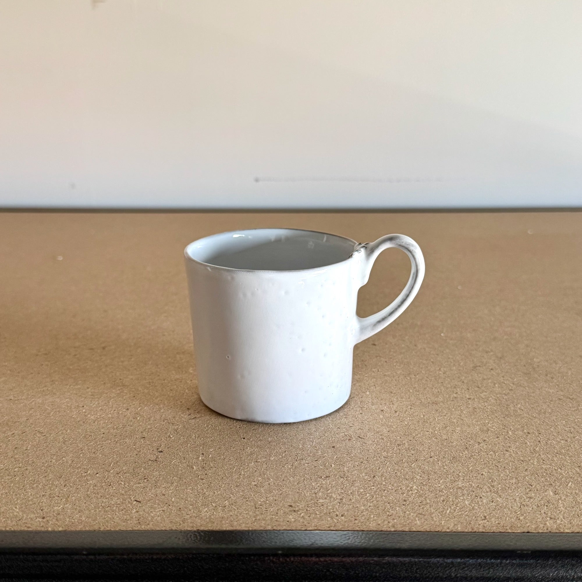Tasse à anse fleur Marie-Antoinette