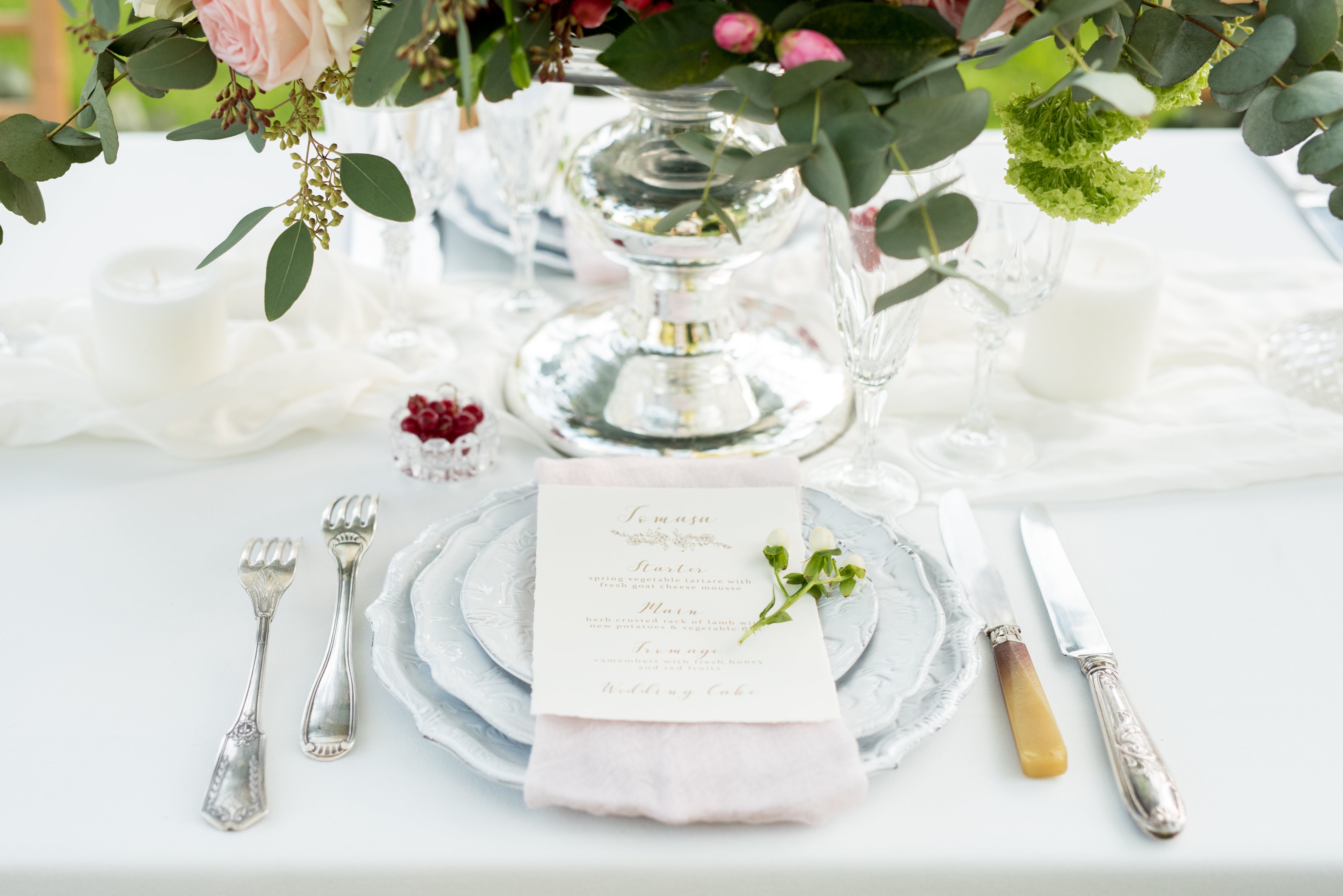 "CARRON Tableware Rental: The Perfect Touch for Your Wedding - Discontinued Service, Classic Orders Available
