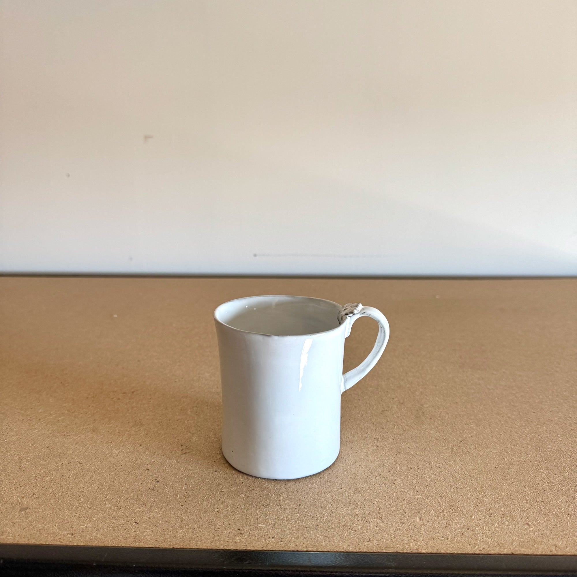 Tasse à anse noeud Marie-Antoinette