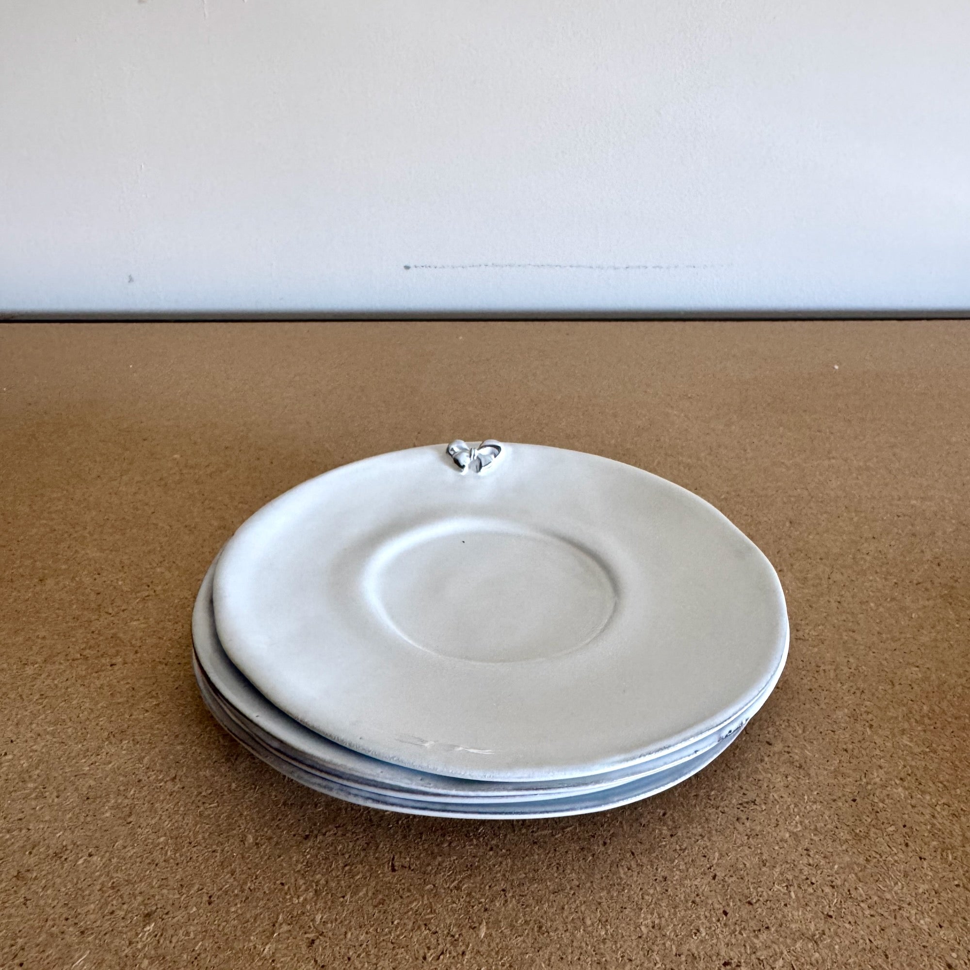 Set 4 x Marie-Antoinette knot saucer