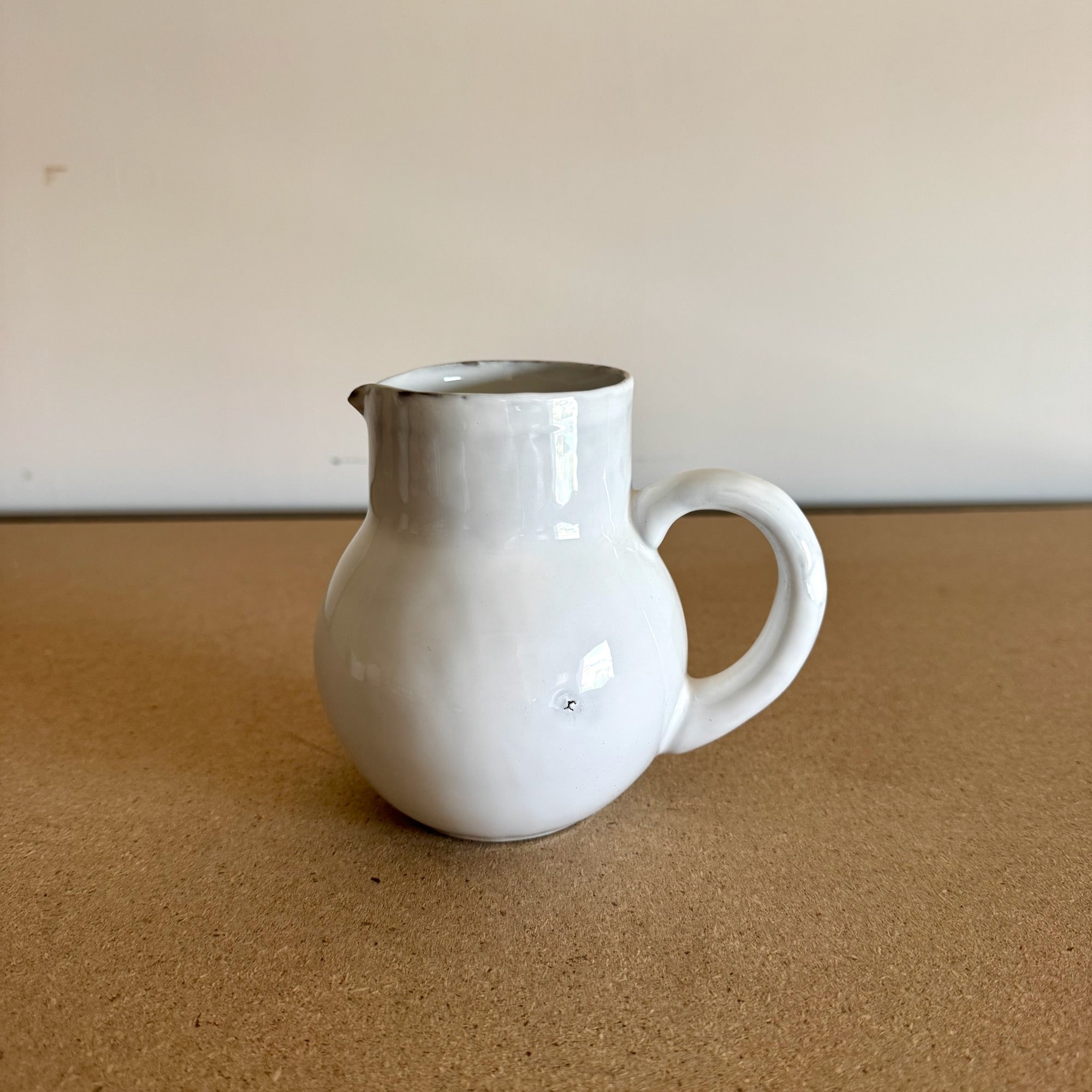 Mademoiselle round pitcher size M