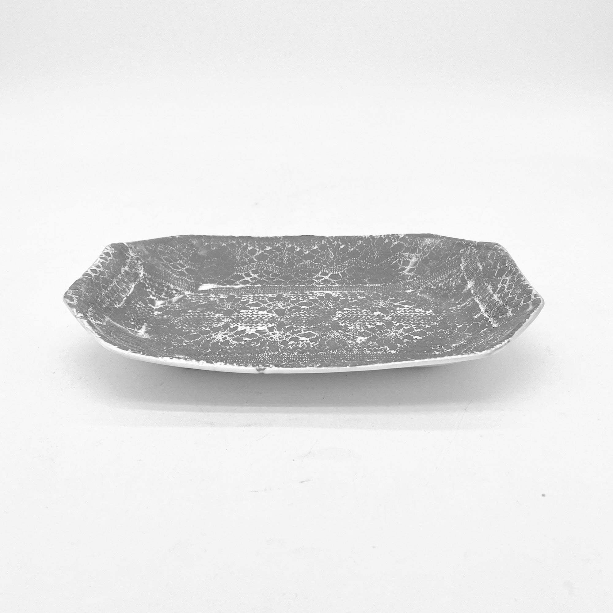 Plat en terre brute Dentelle