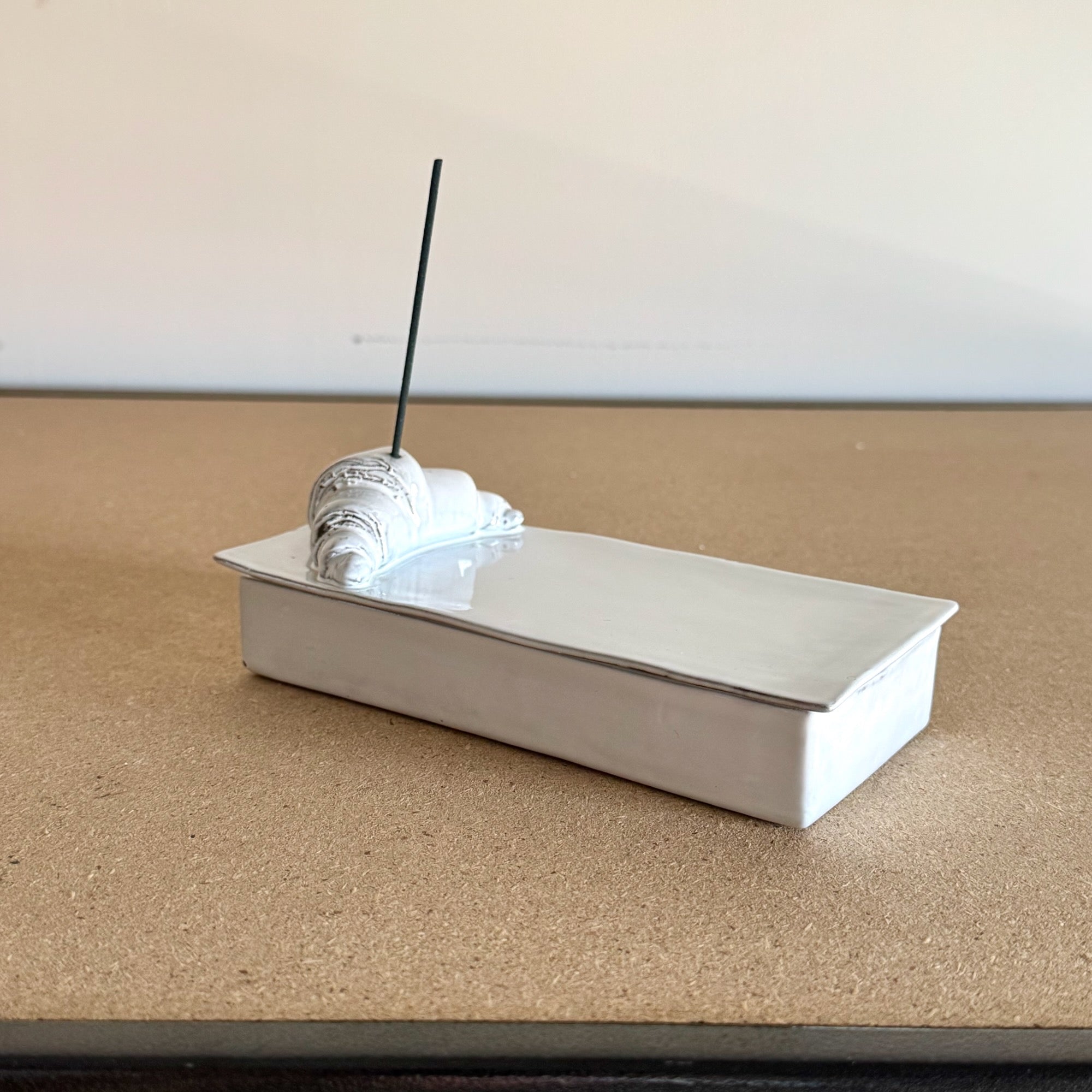 Croissant incense holder box