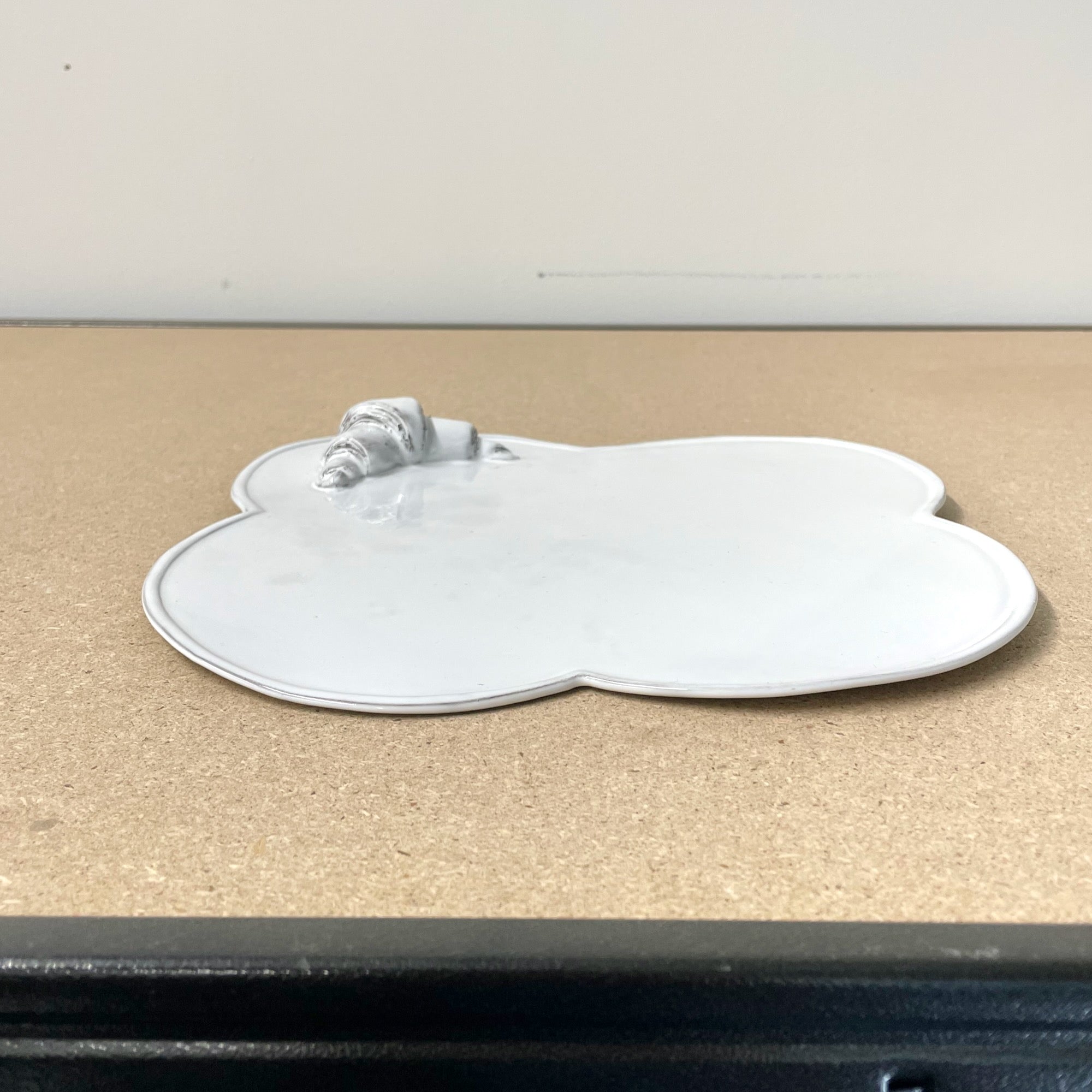 Croissant plate-24x24x H4-CARRON-Paris