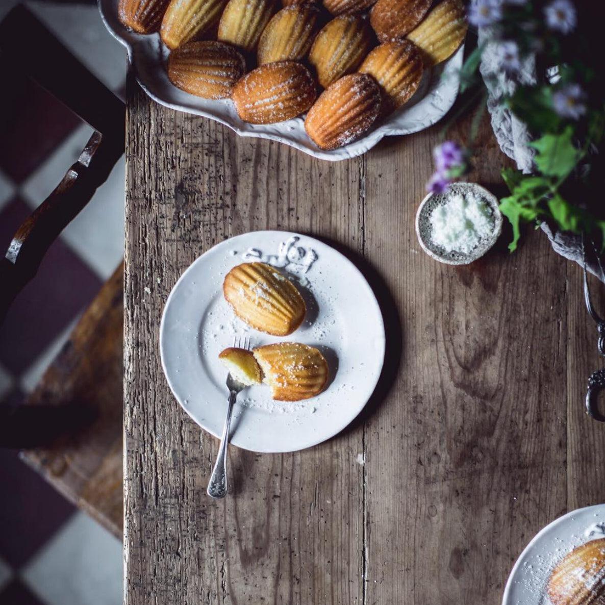 high-end-ceramic-dessert-plate-mon-ange-20-1-2-CARRON PARIS design Mathilde Carron-Astier de Villatte
