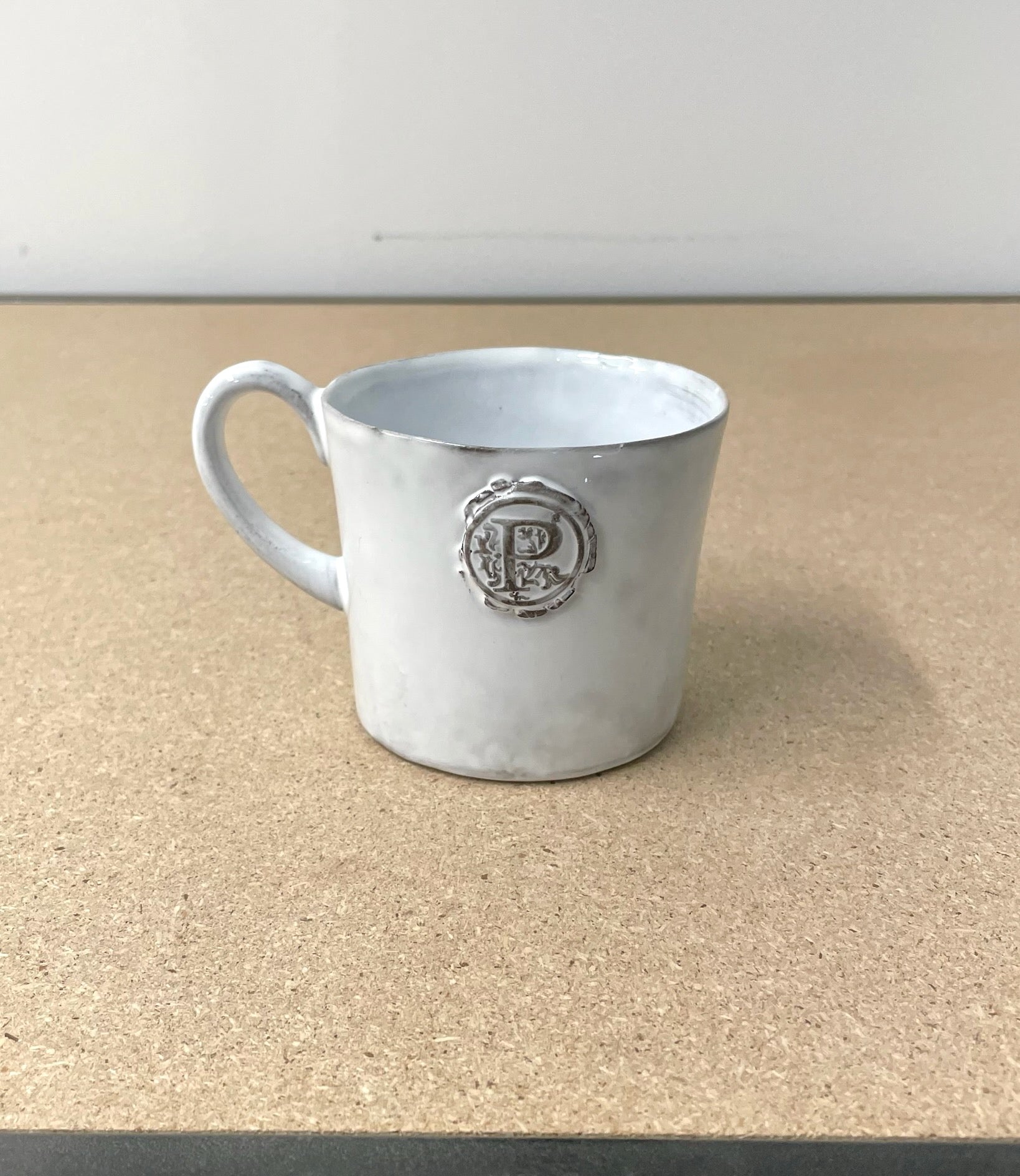 Letter seal mug with handle "P"-M (11x8 H8cm)-CARRON-Paris